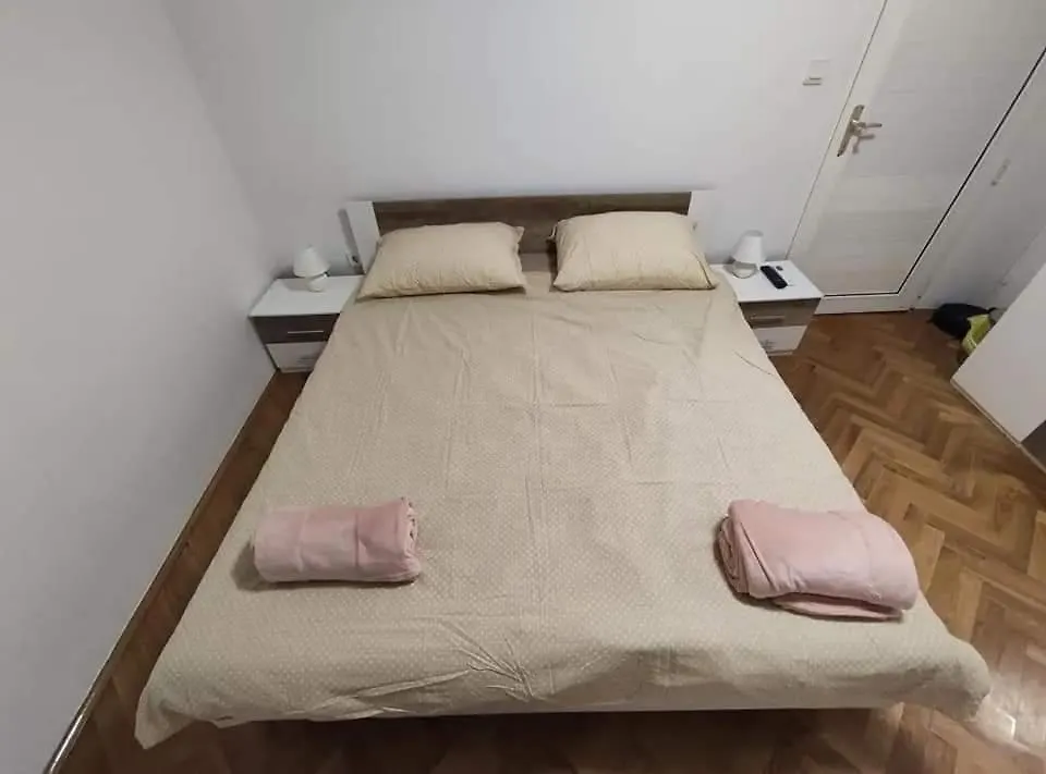 Aretha Apartman I Sobe Hotel Novi Vinodolski