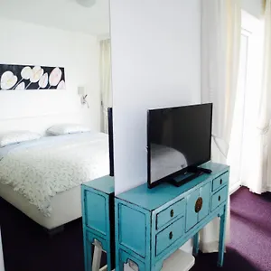 Manda Apartment